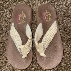 Skechers Women's Tan and Cream Sandals